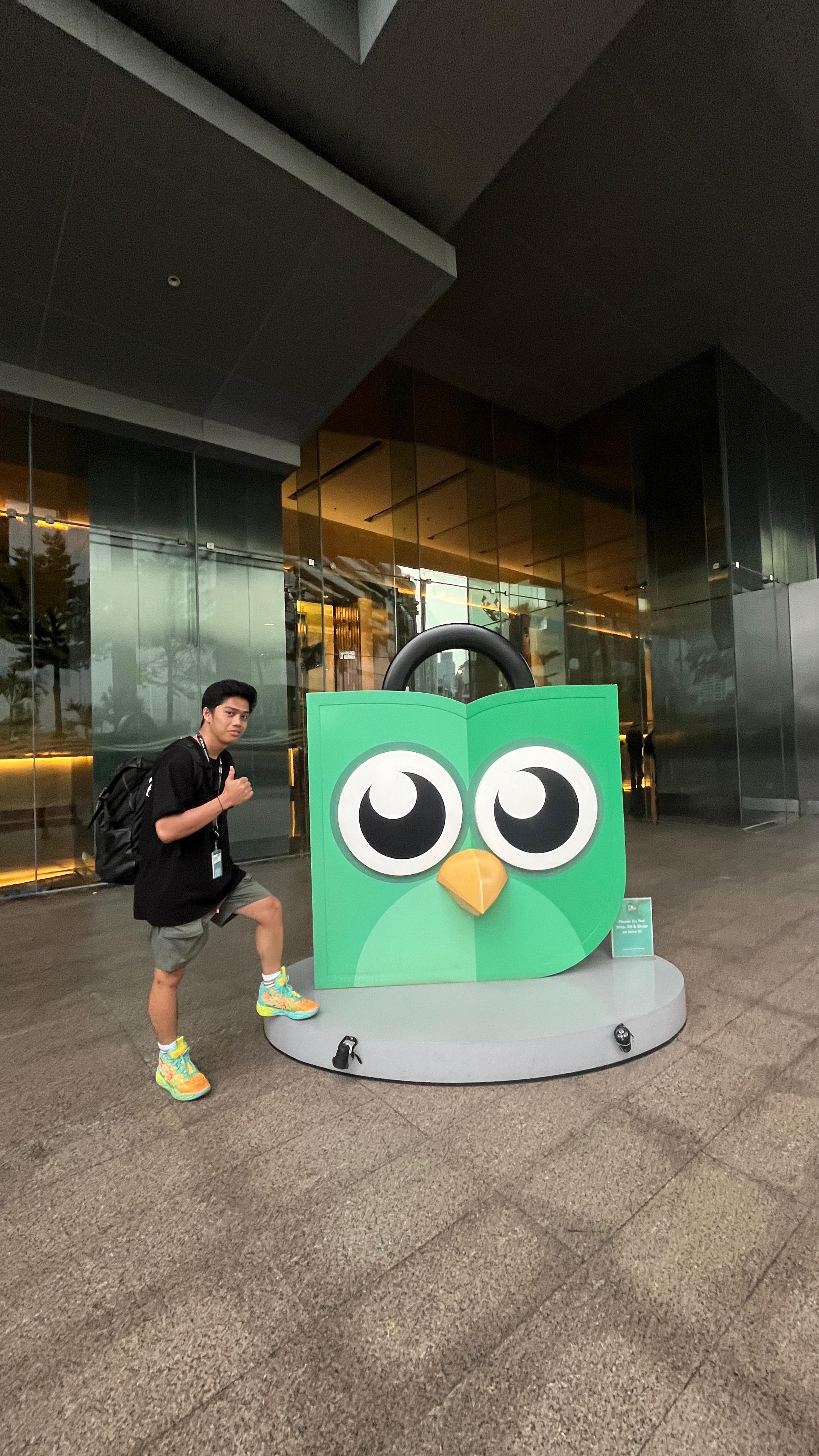 Posing with the Tokopedia Mascot